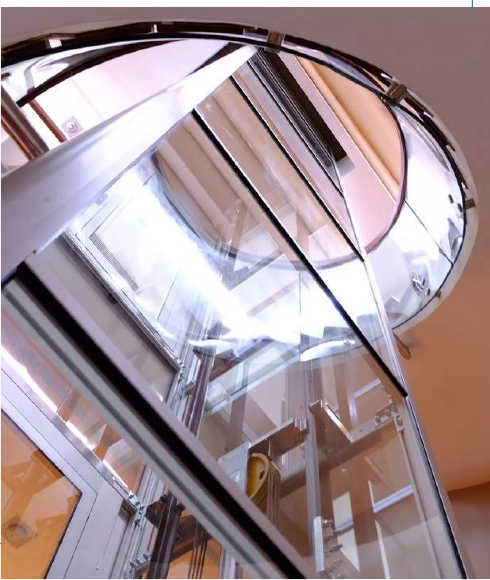 Thang máy quan sát